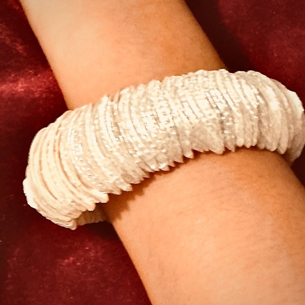 Elastic Seashell bracelet